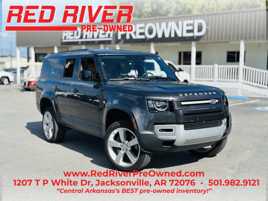 2023 Land Rover Defender First Edition's photo