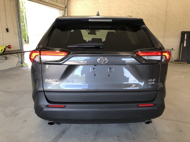 2023 Toyota RAV4 XLE photo 3