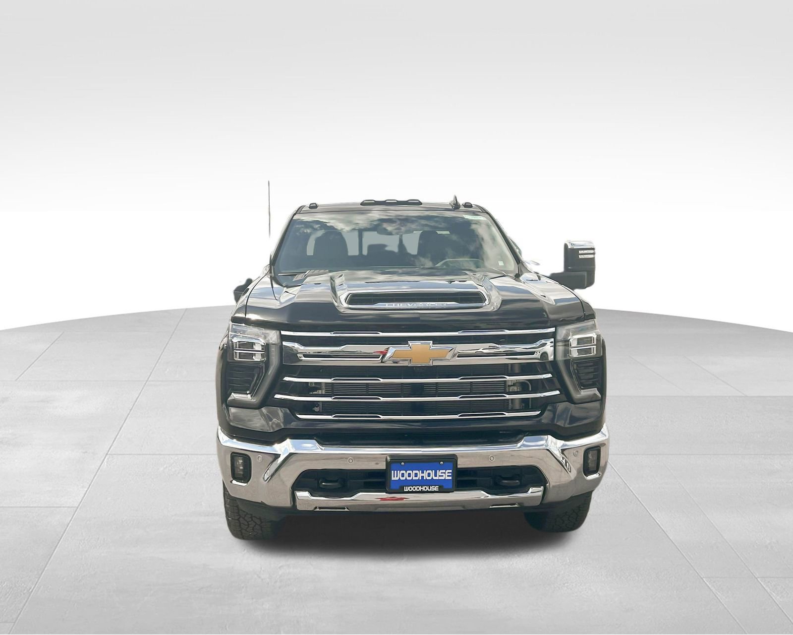 2025 Chevrolet Silverado 2500HD LTZ photo 2