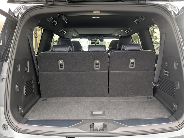 2026 Infiniti QX80 Sensory photo 3