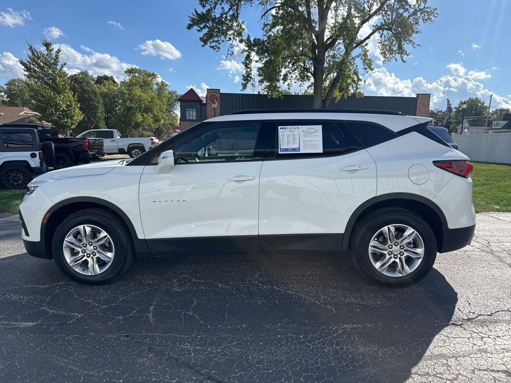 2022 Chevrolet Blazer 2LT photo 2