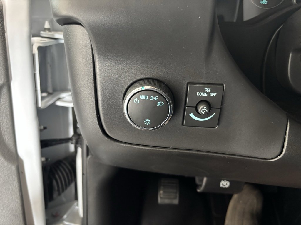2025 Chevrolet Express Cargo 2500 photo 13