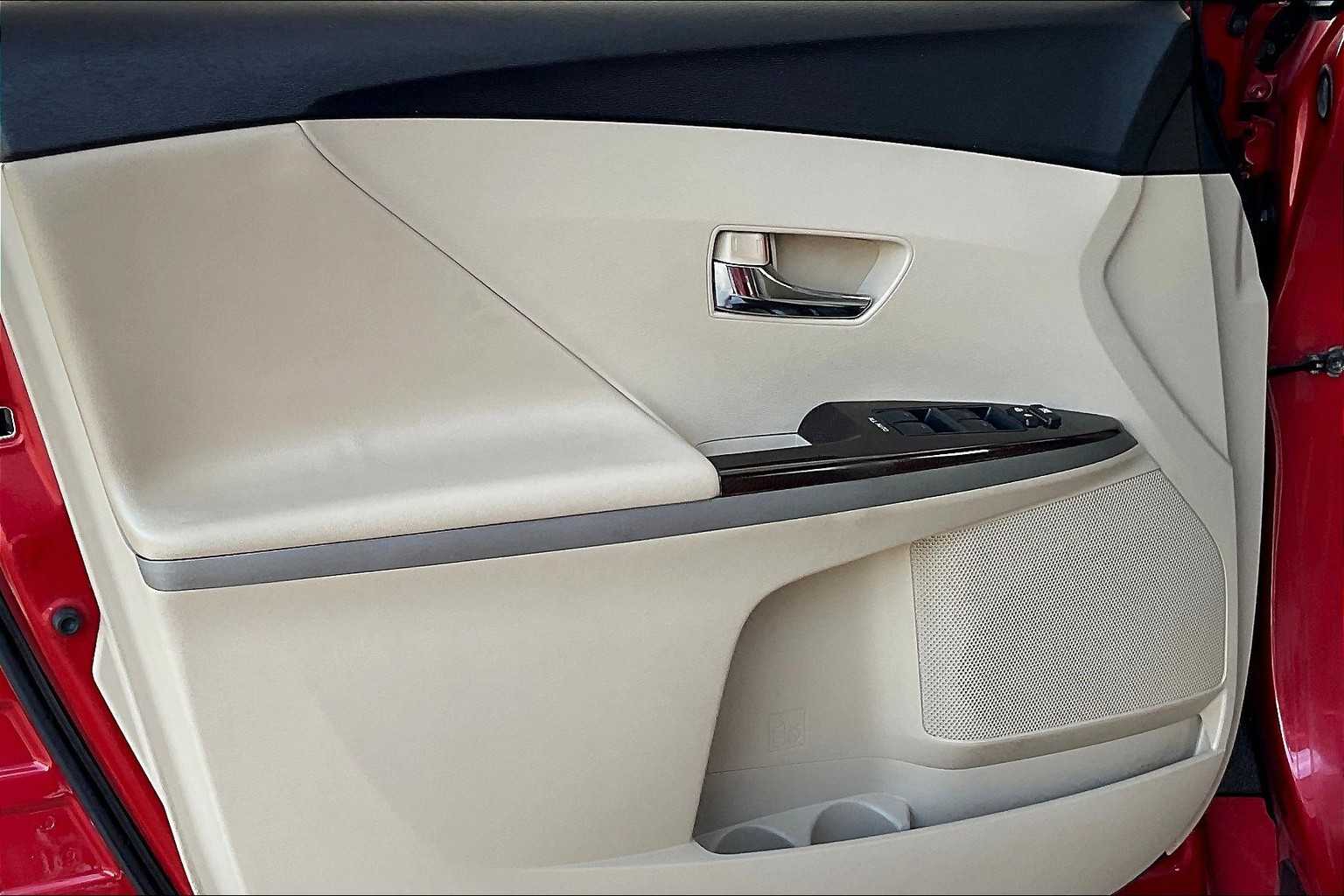 2010 Toyota Venza photo 19