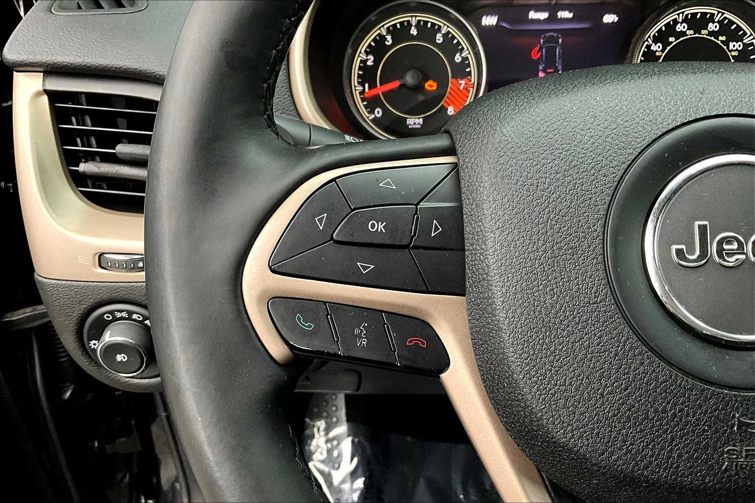 2014 Jeep Cherokee Limited photo 21