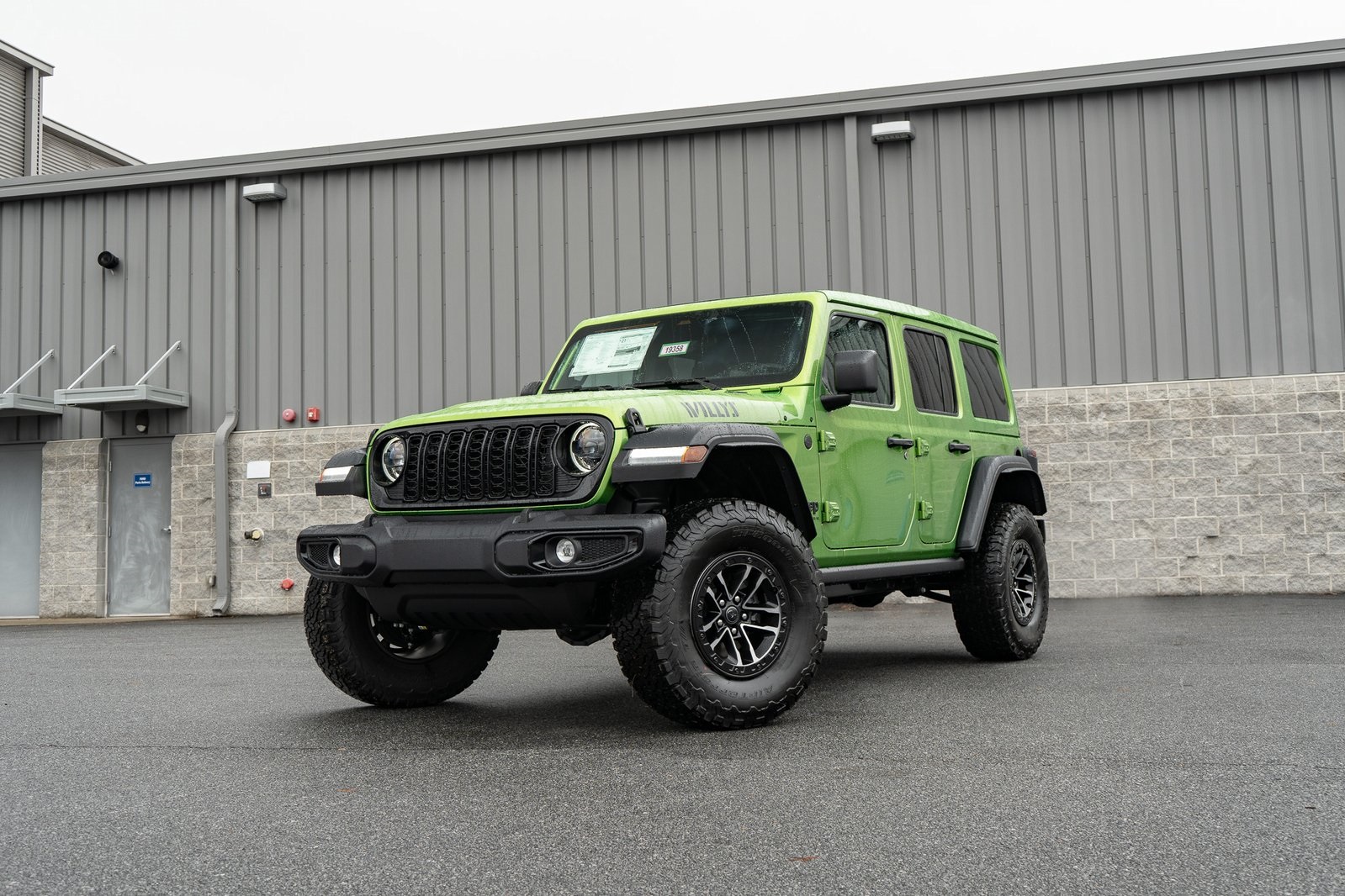 2026 Jeep Wrangler 4-Door Willys's photo