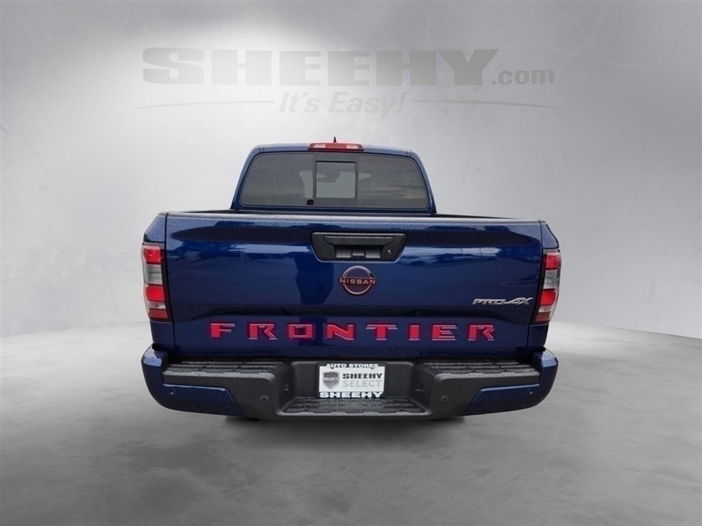 2022 Nissan Frontier PRO-4X photo 3
