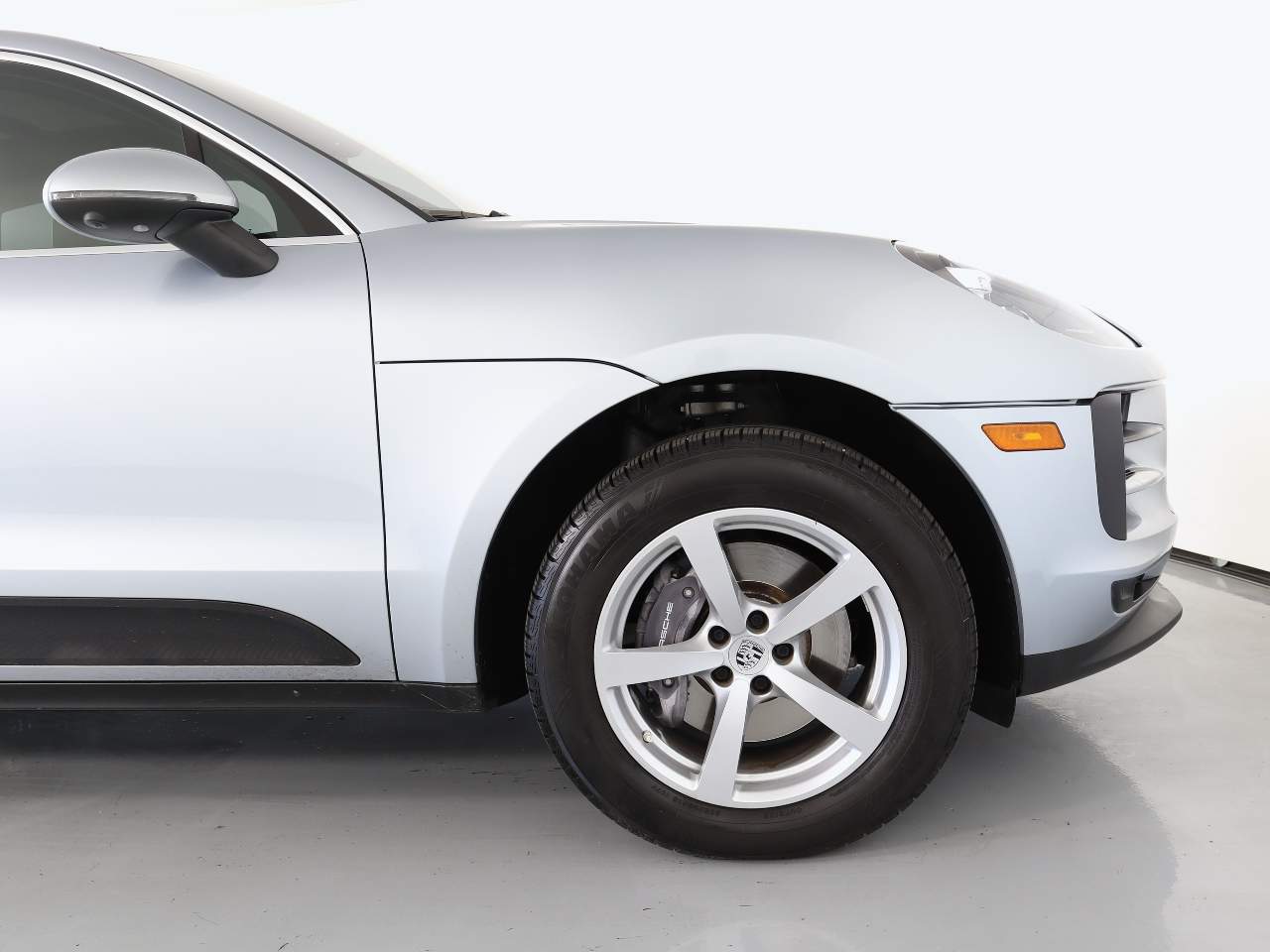 2021 Porsche Macan Base photo 11