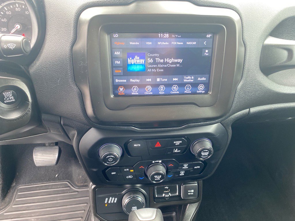 2021 Jeep Renegade Latitude photo 11