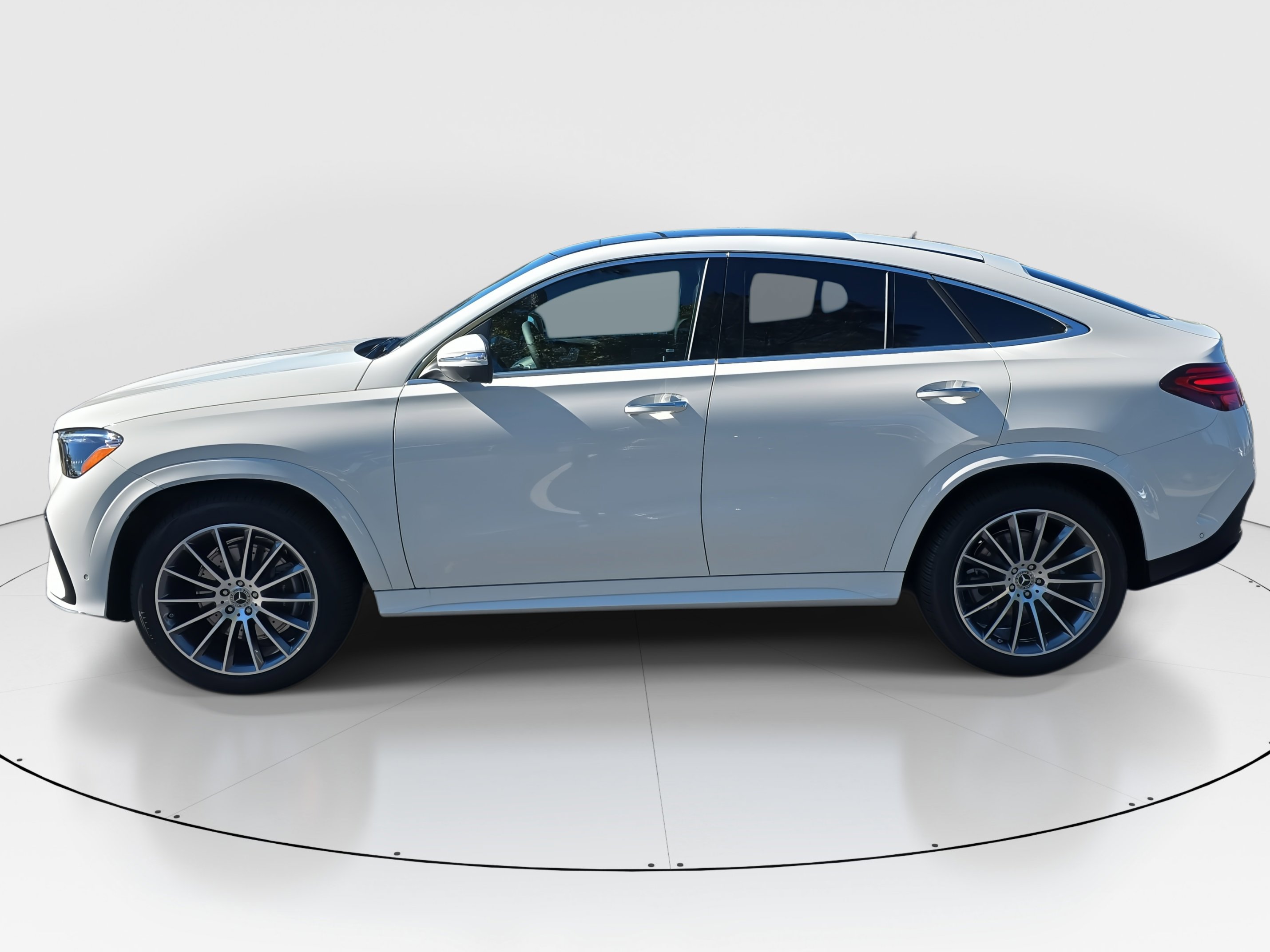 2026 Mercedes Benz GLE 450 4MATIC photo 3