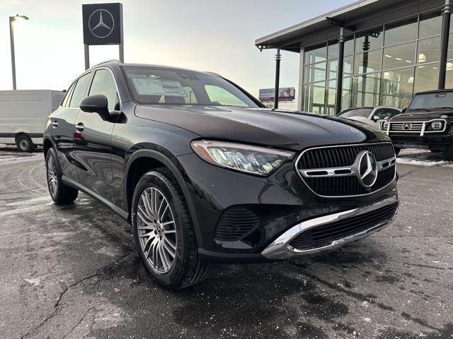 2026 Mercedes-Benz GLC Base's photo