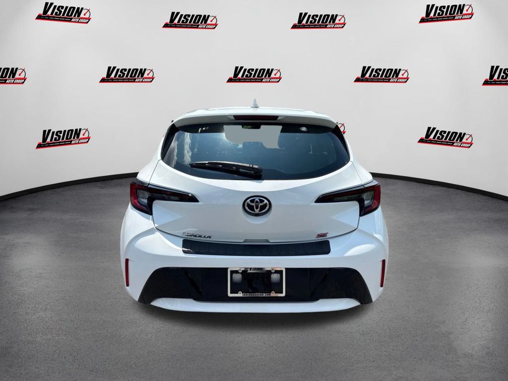 2023 Toyota Corolla SE photo 6