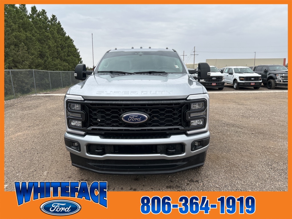 2023 Ford F-350 XL photo 9