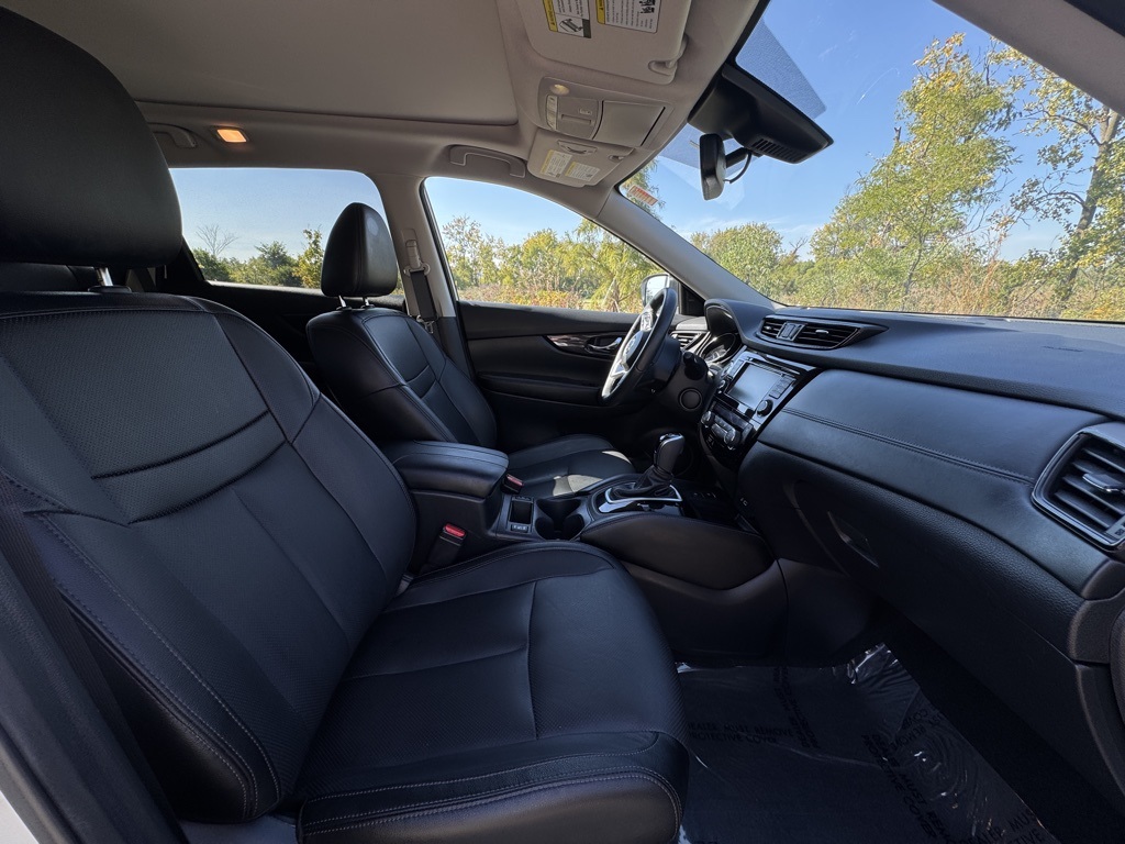 2019 Nissan Rogue SL photo 26