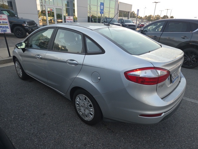 2018 Ford Fiesta S photo 4