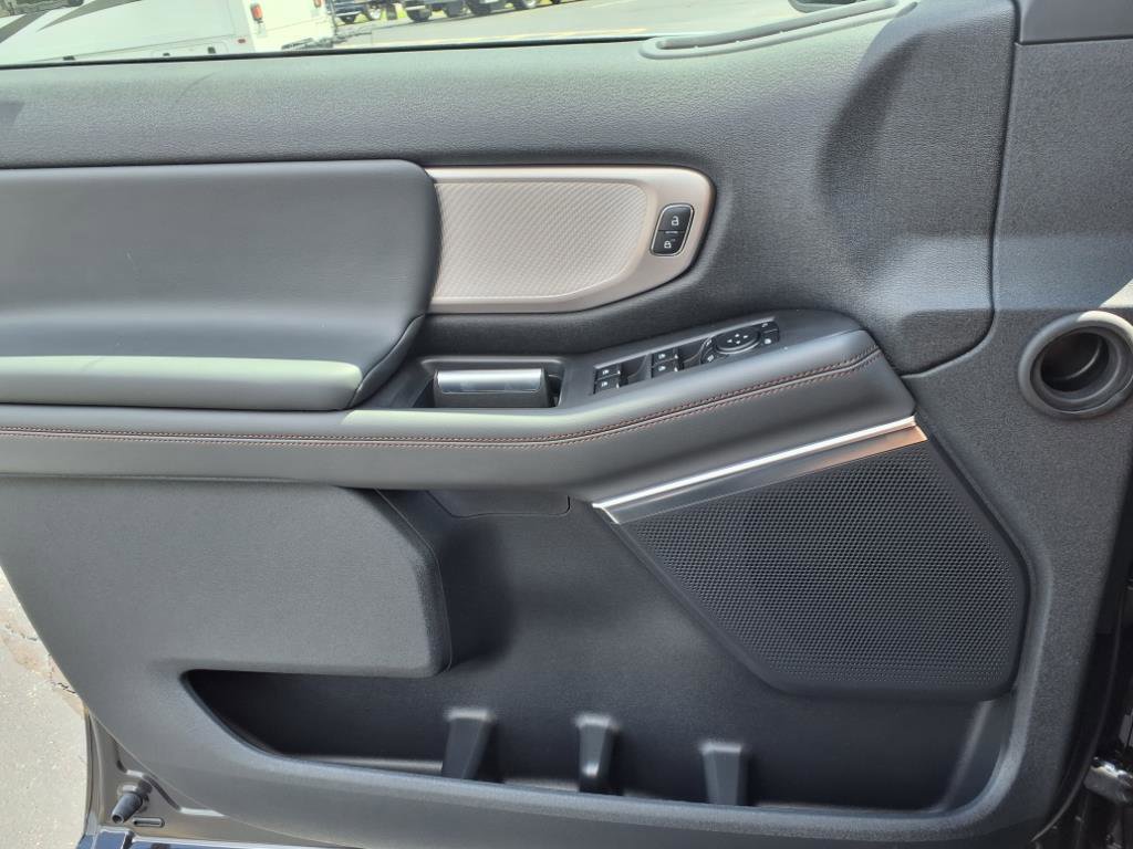 2025 Ford Expedition MAX EL photo 13