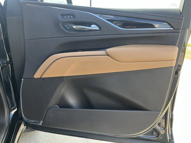2023 Cadillac Escalade ESV Premium Luxury photo 25