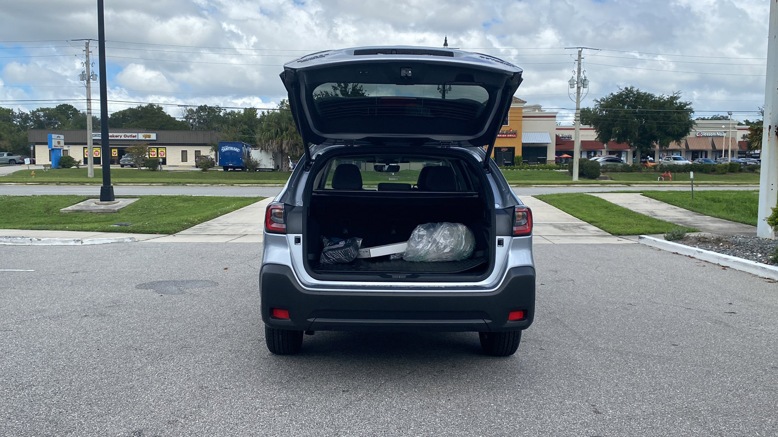 2025 Subaru Outback Premium photo 22