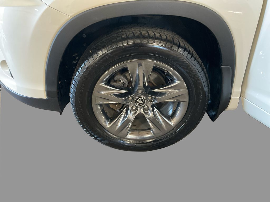 2019 Toyota Highlander Limited photo 27