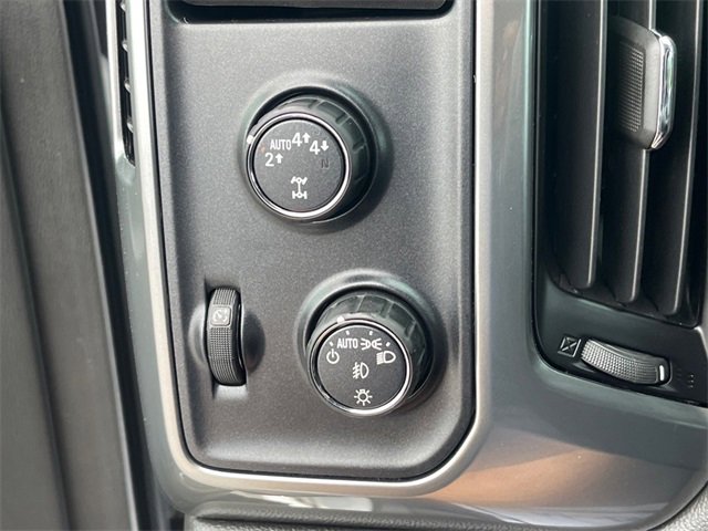 2018 Chevrolet Silverado 1500 LTZ photo 18