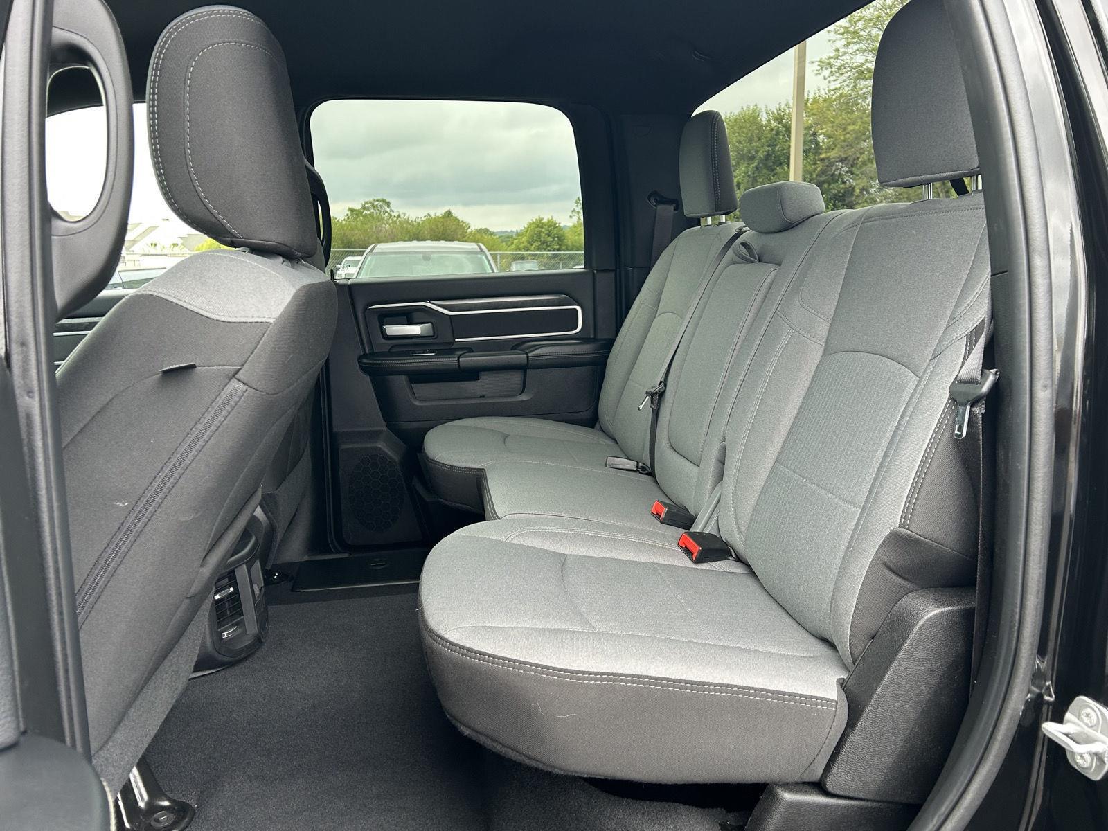 2024 Ram 2500 Big Horn photo 25