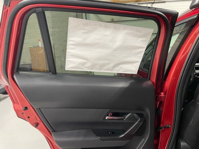 2025 Mazda CX-50 Premium Plus photo 12