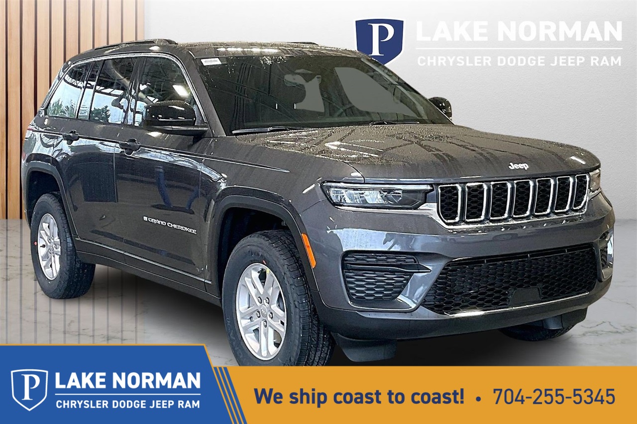 2025 Jeep Grand Cherokee Laredo's photo