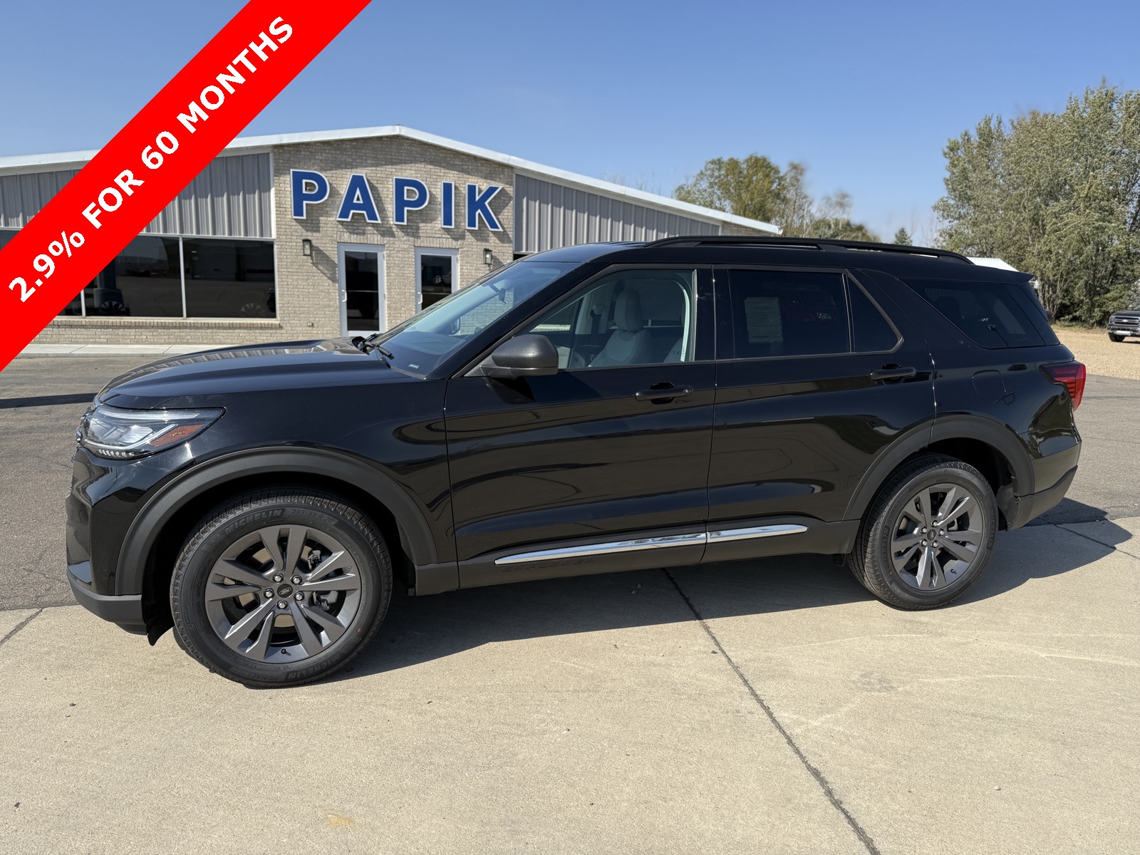 2025 Ford Explorer Active's photo