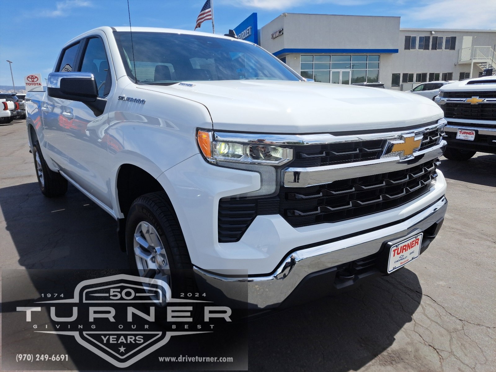 2025 Chevrolet Silverado 1500 LT's photo