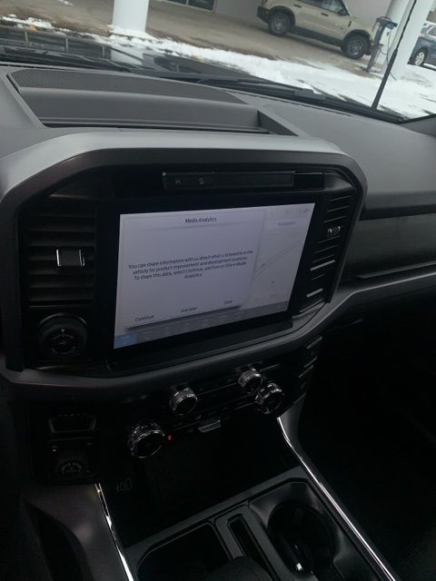 2025 Ford F-150 XLT photo 8