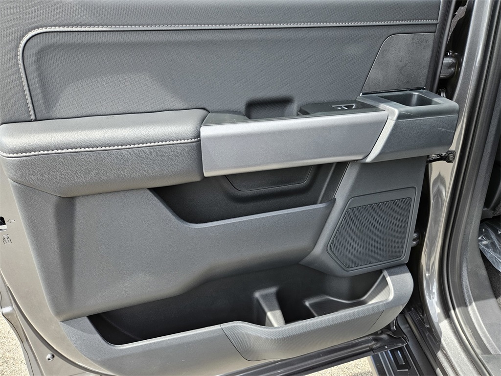 2025 Ford F-150 XLT photo 23