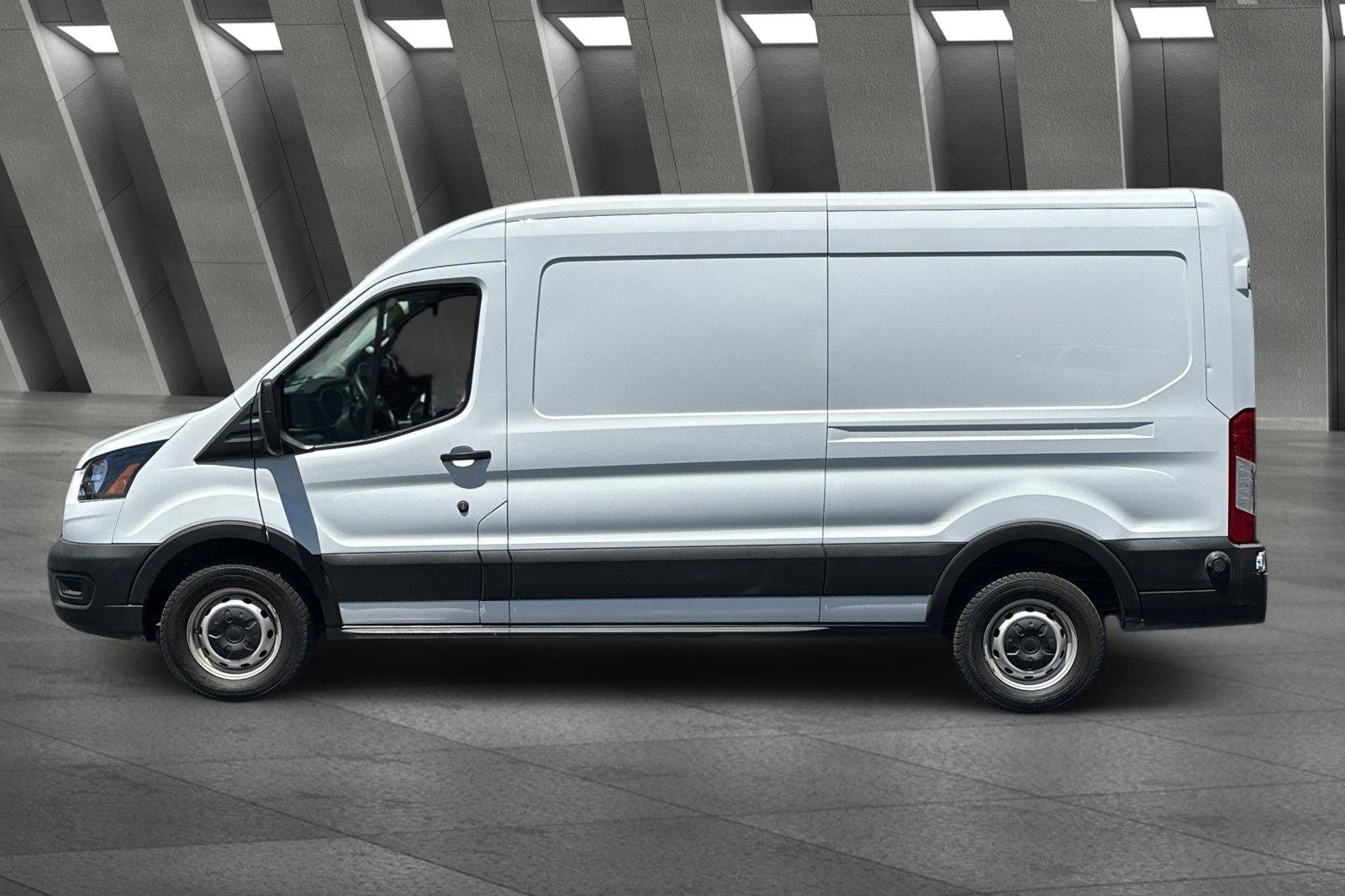 2020 Ford Transit photo 6