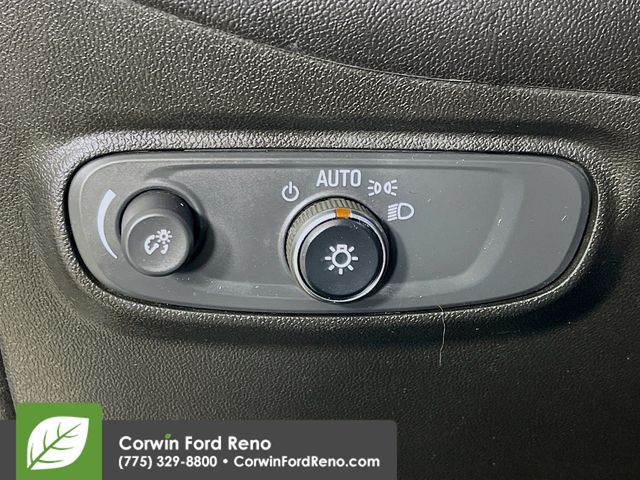 2020 Chevrolet Equinox LT photo 10