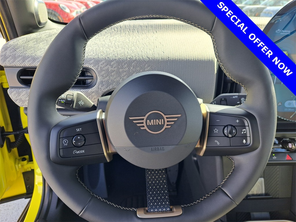 2025 Mini Cooper 4 Door Hardtop Signature photo 16