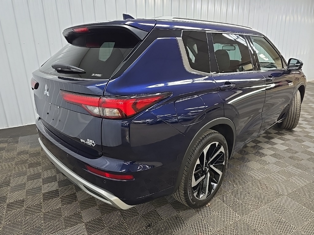 2023 Mitsubishi Outlander PHEV SEL photo 10