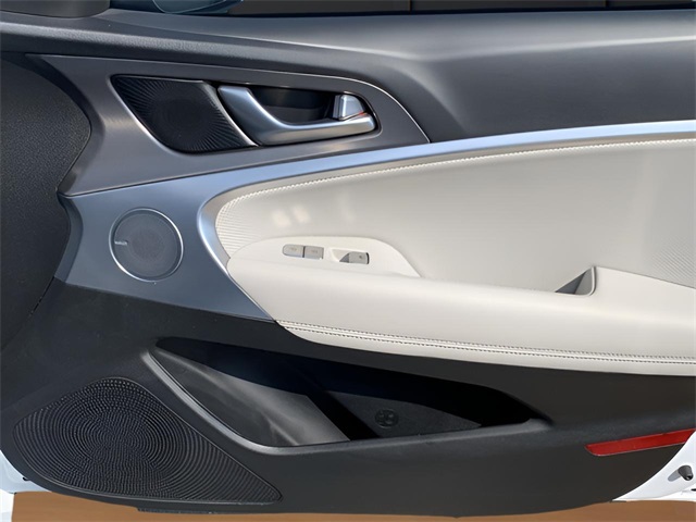 2025 Genesis G70 2.5T photo 36