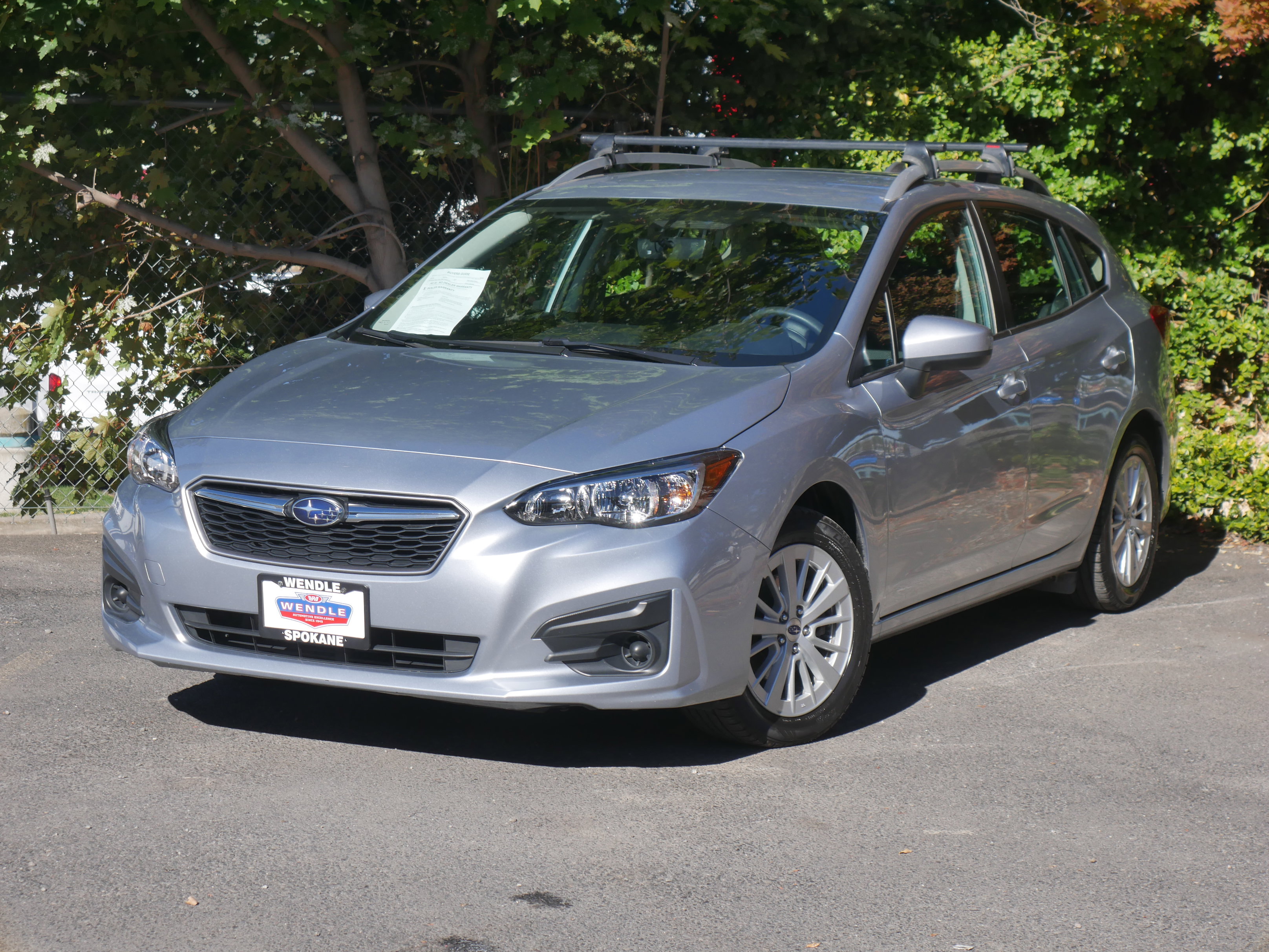 2018 Subaru Impreza Premium photo 2