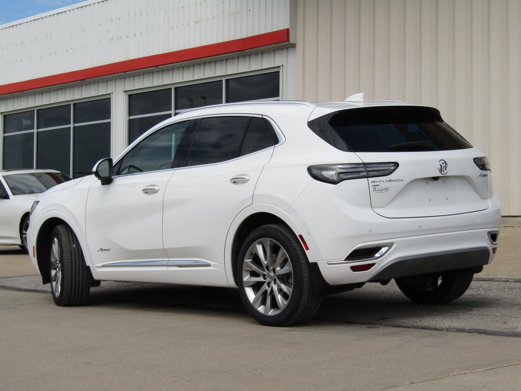 2022 Buick Envision Avenir photo 2