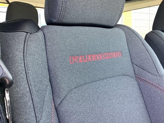 2025 Jeep Wrangler Rubicon photo 33