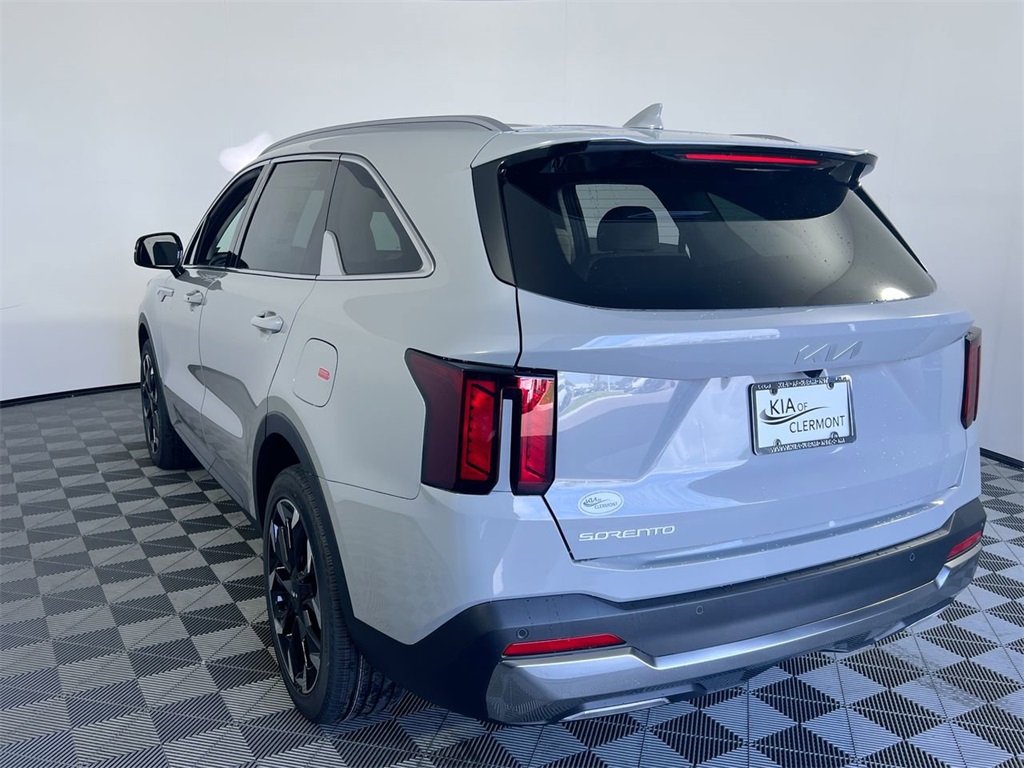 2026 Kia Sorento EX photo 5