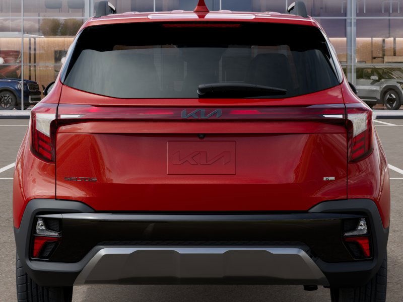 2025 Kia Seltos X-Line photo 12