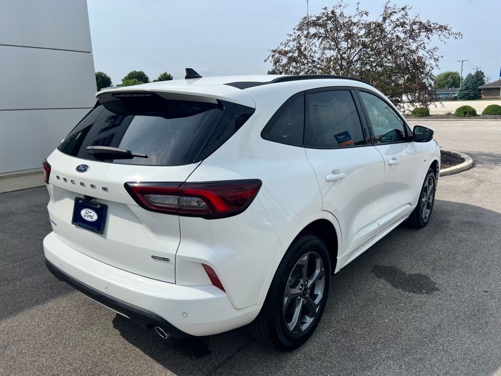2024 Ford Escape Hybrid ST-Line Select photo 36