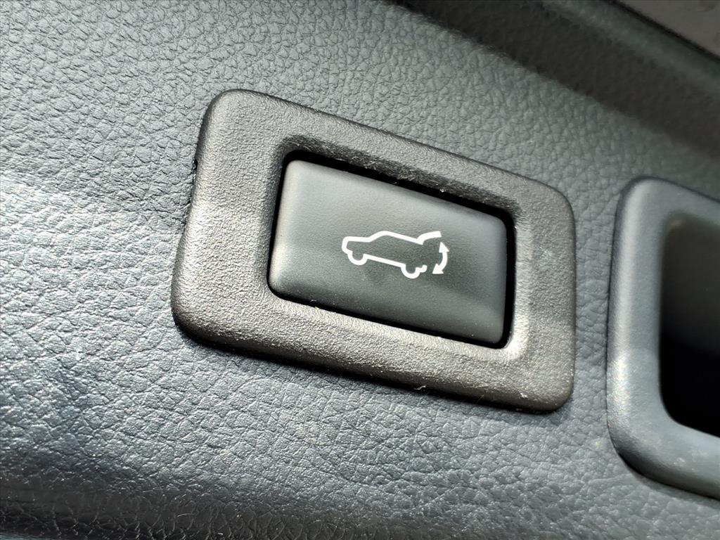 2018 Subaru Forester Touring photo 23