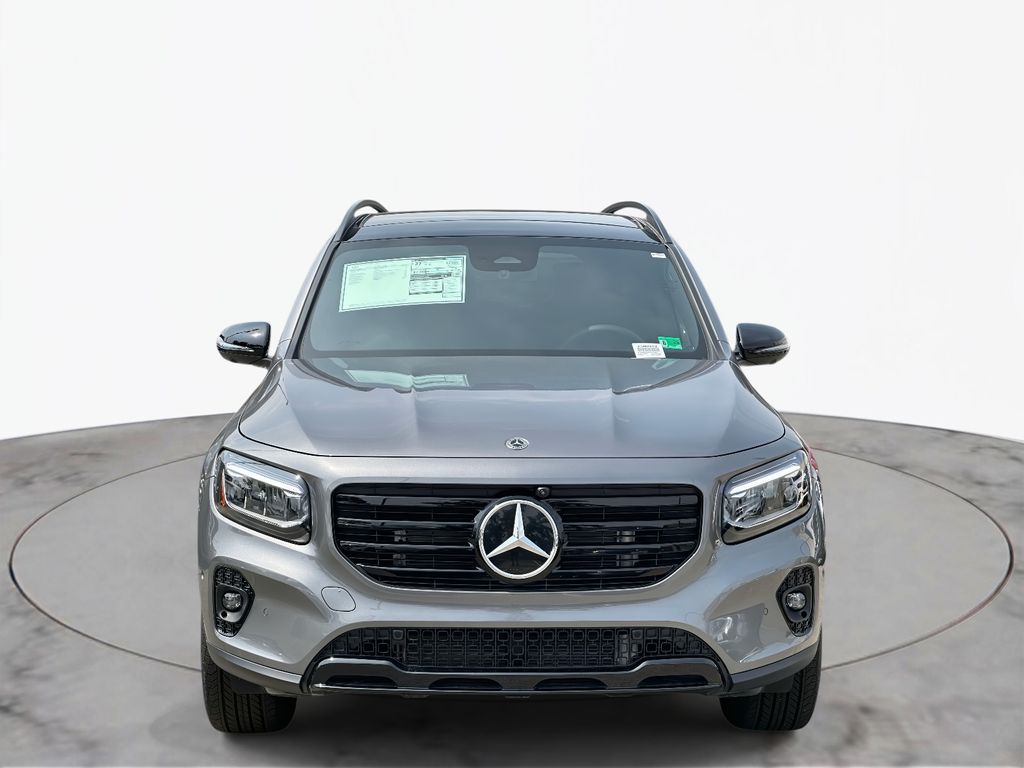 2025 Mercedes Benz GLB 250 4MATIC photo 2