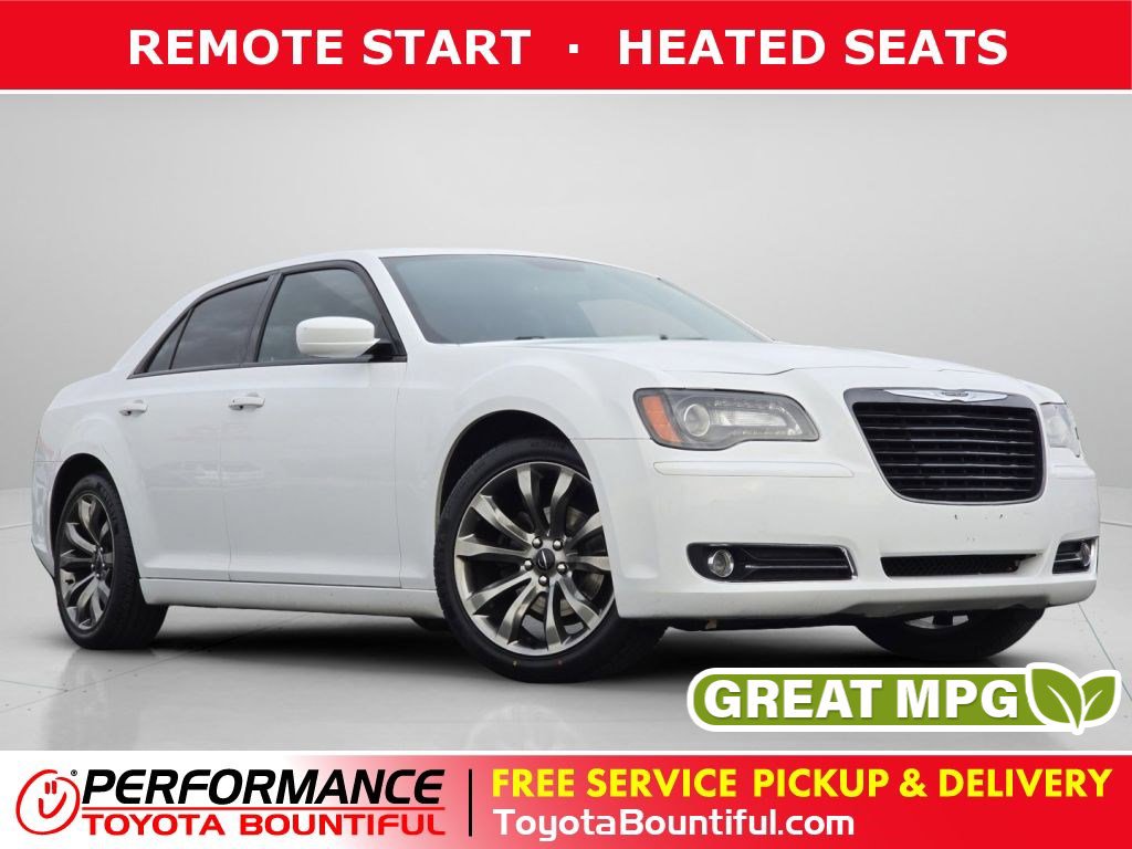 2014 Chrysler 300 S's photo