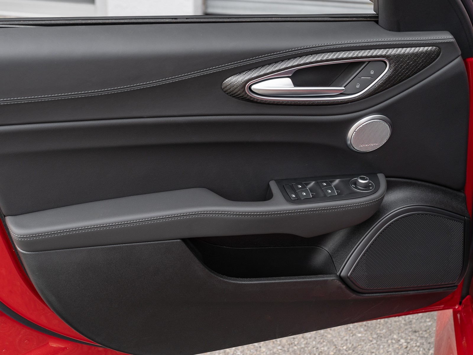 2024 Alfa Romeo Giulia Quadrifoglio photo 22