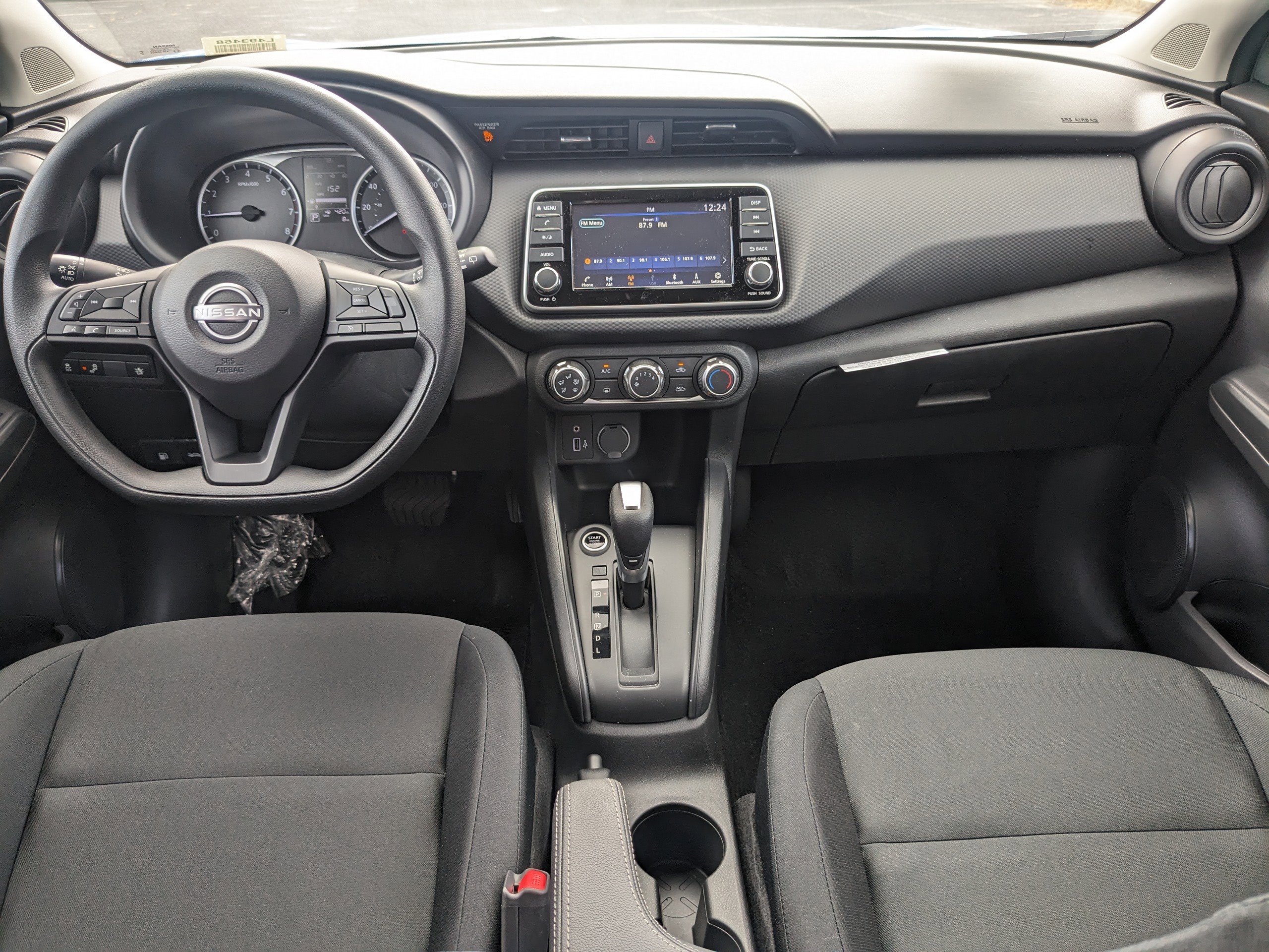 2025 Nissan Kicks Play S photo 6