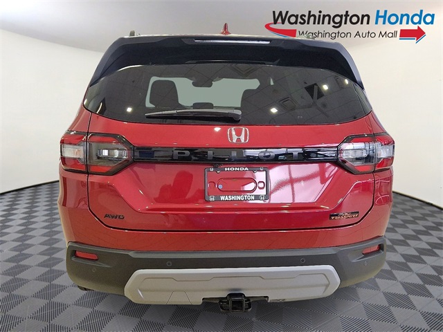 2025 Honda Pilot TrailSport photo 3