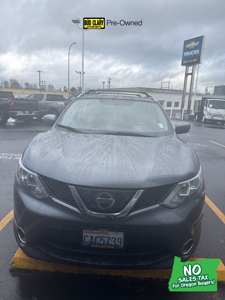 2018 Nissan Rogue Sport SV's photo