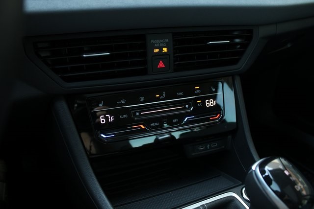 2025 Volkswagen Jetta 1.5T SE photo 6