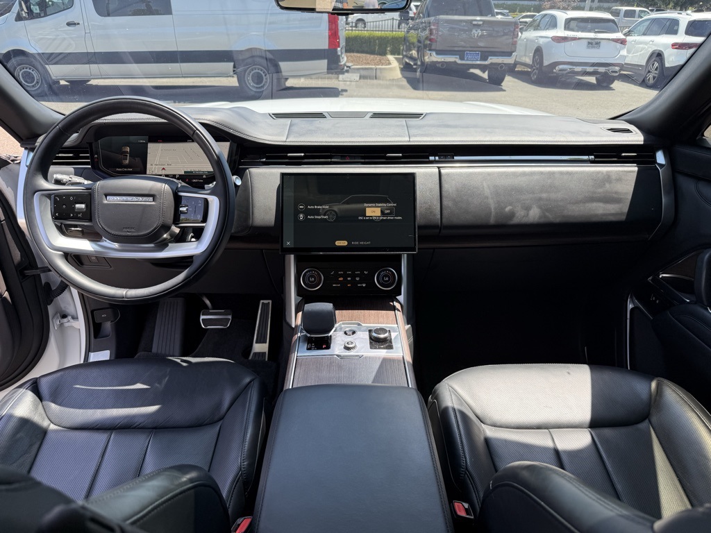 2023 Land Rover Range Rover Autobiography photo 21